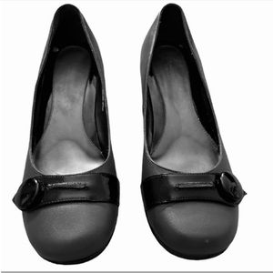 Town Shoes Genuine Leather Wedges-Grey/Black
Heel- Size 9